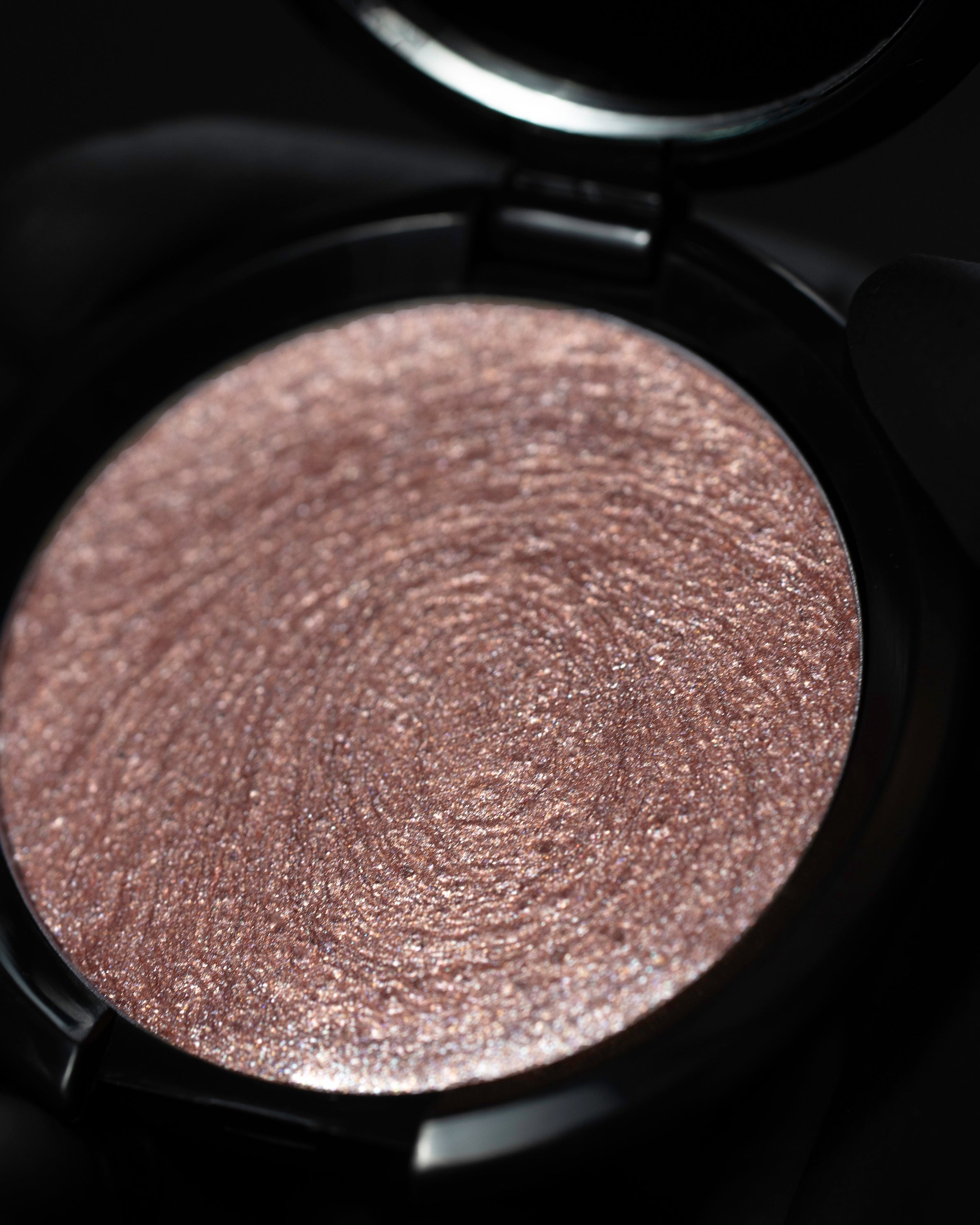 The Horizon | Metamorphic Highlighter - Rituel de Fille