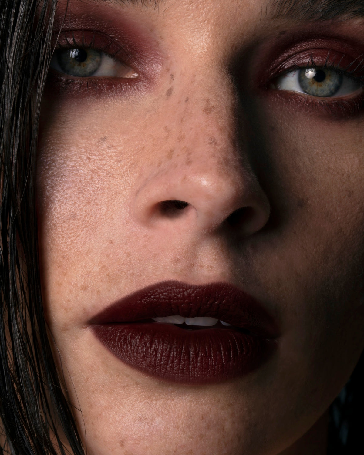 Ravenous | Forbidden Lipstick - Rituel de Fille